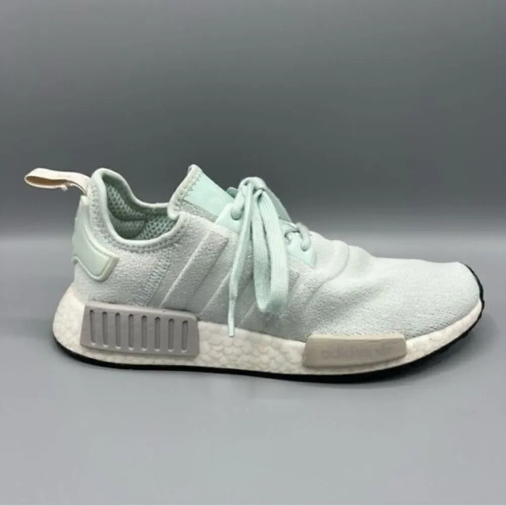 Adidas NMD_R1 Low Top Sneakers